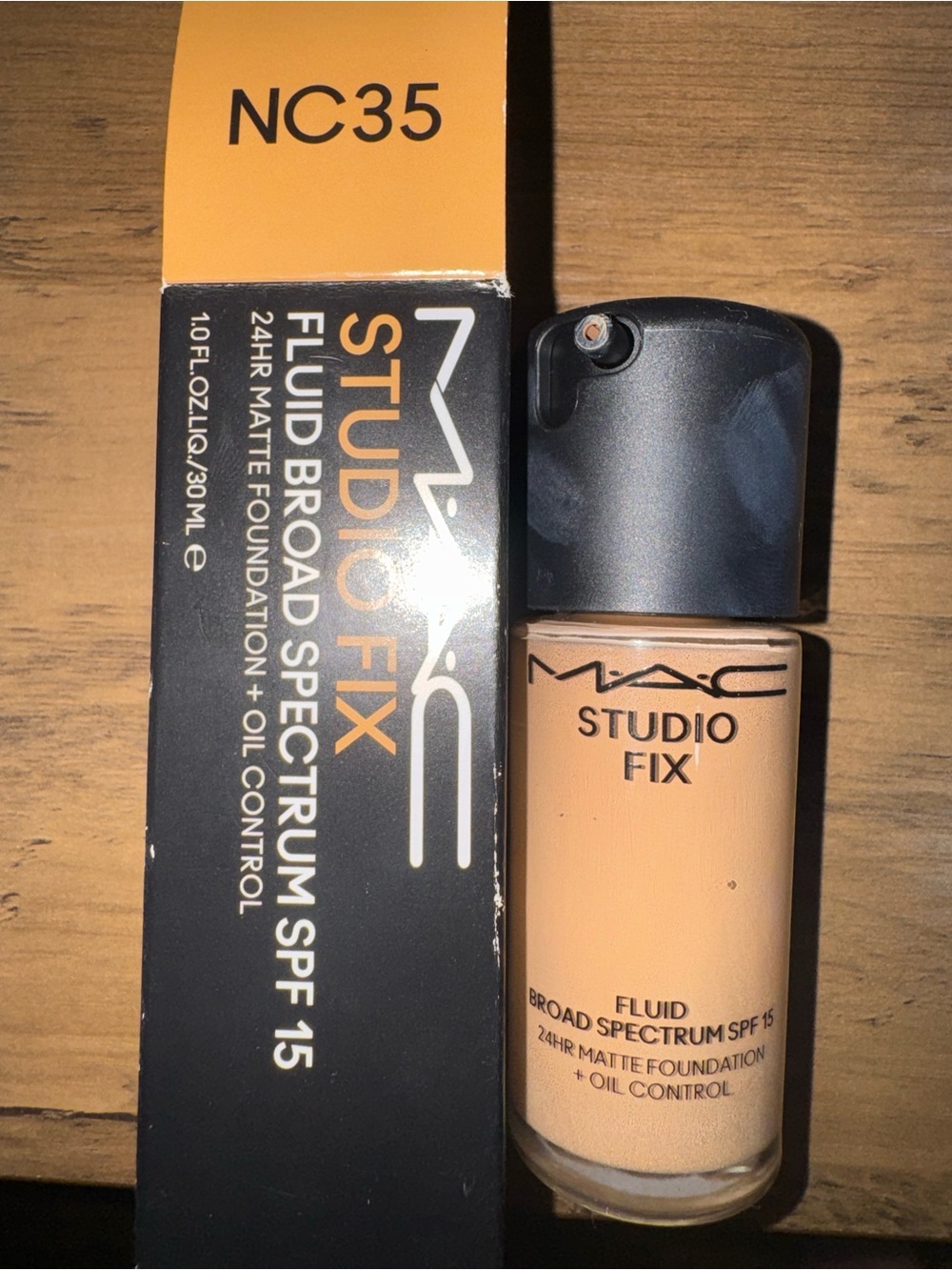 MAC Studio Fix Fluid SPF 15 Foundation NC35 – Full Size – Tested Once